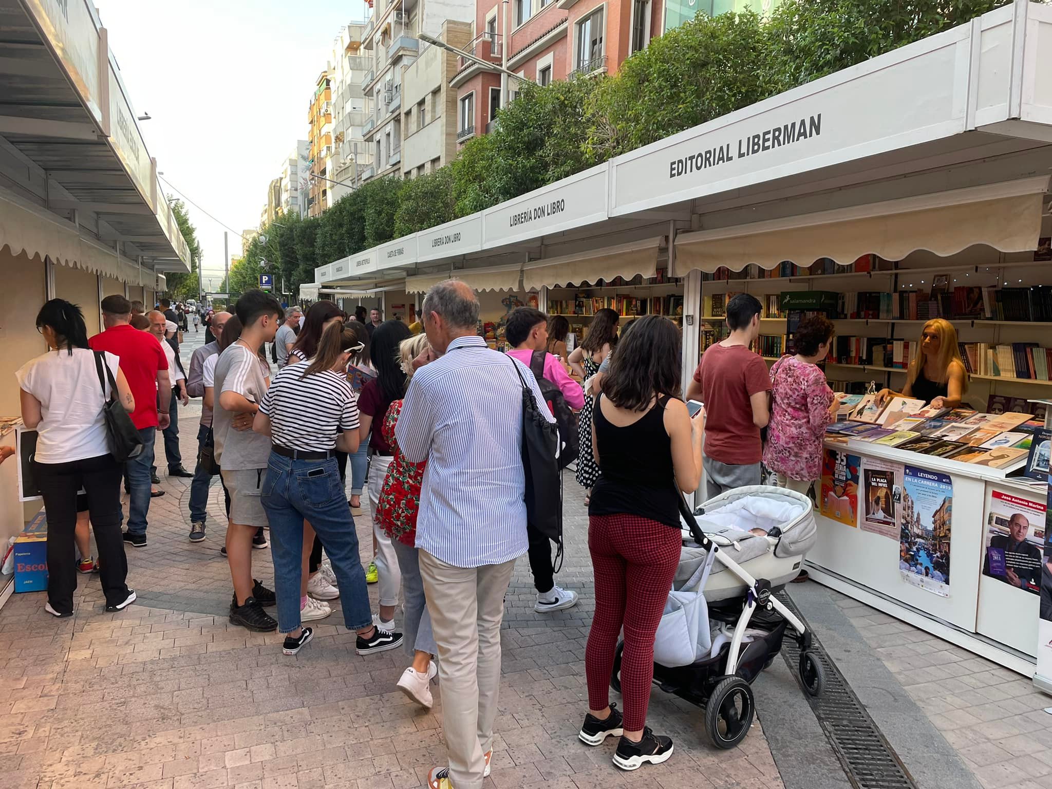 La Asociación de la Prensa de Jaén protagoniza los debates sobre comunicación en la Feria del Libro