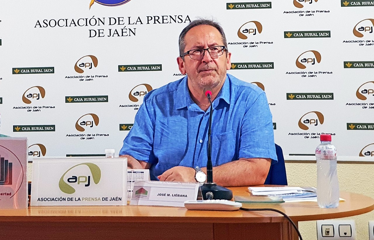 José M. Liébana, periodista de IDEAL y vocal de la rectora de la APJ, gana el premio de la UJA a la Comunicación Científica